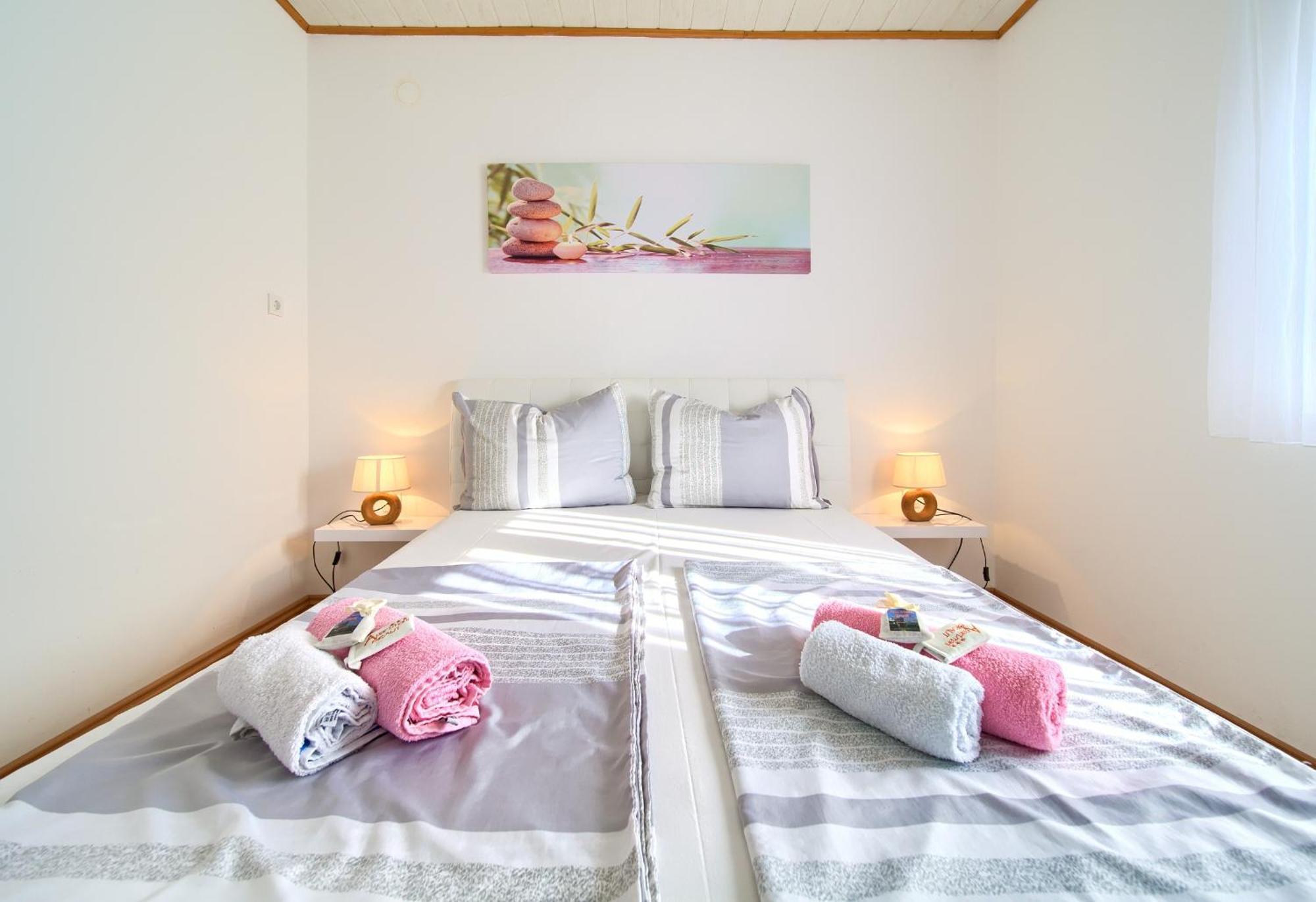 Apartments Braut Krk Крк Экстерьер фото