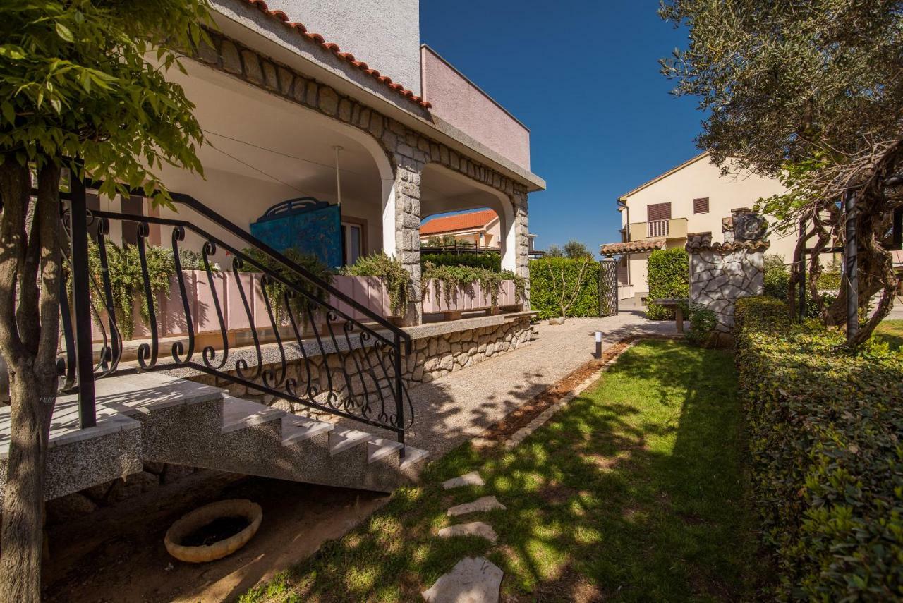 Apartments Braut Krk Крк Экстерьер фото