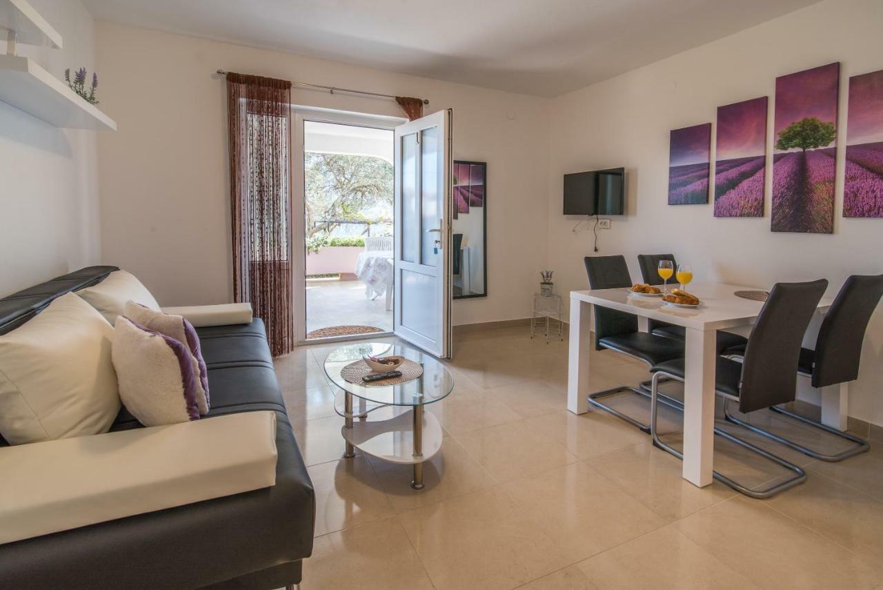 Apartments Braut Krk Крк Экстерьер фото