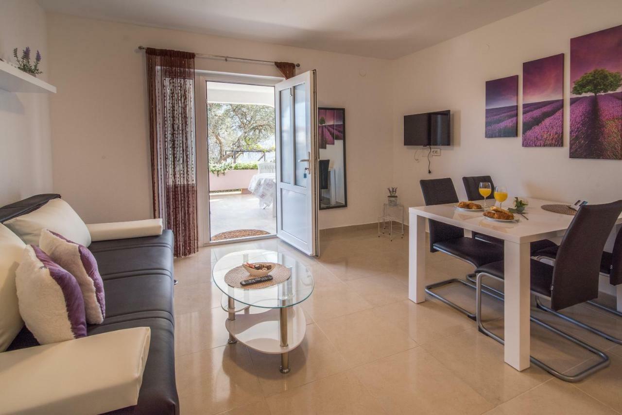 Apartments Braut Krk Крк Экстерьер фото